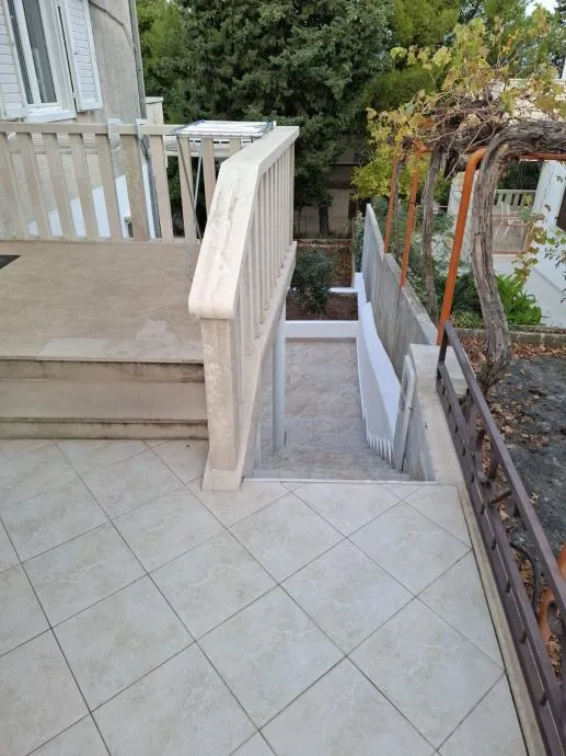stan: postira, 99.00 m2, prizemlje sa vrtom i parkirnim mjestom - slika 4