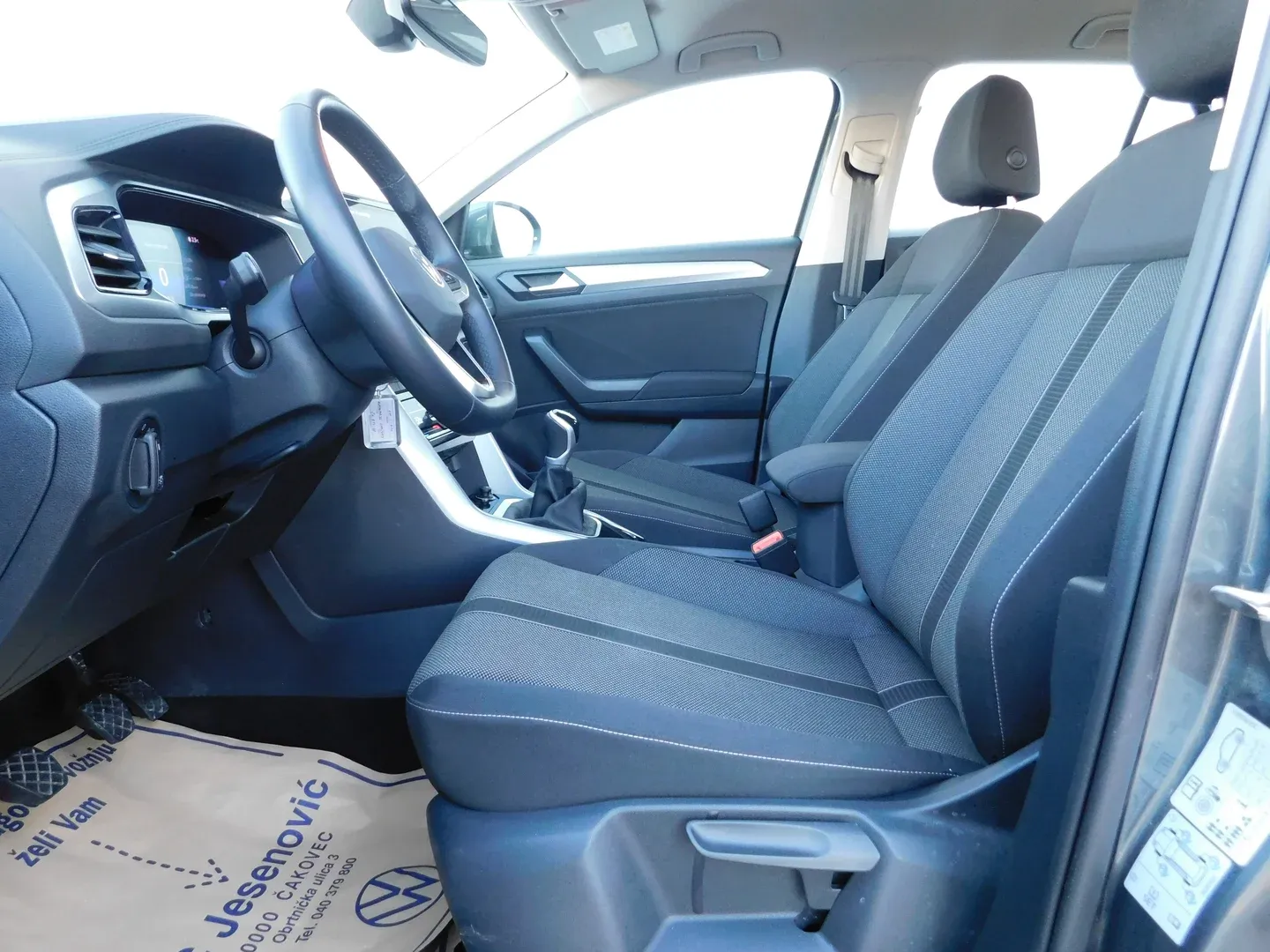 10455 volkswagen t-roc 1.0 tsi life - slika 8