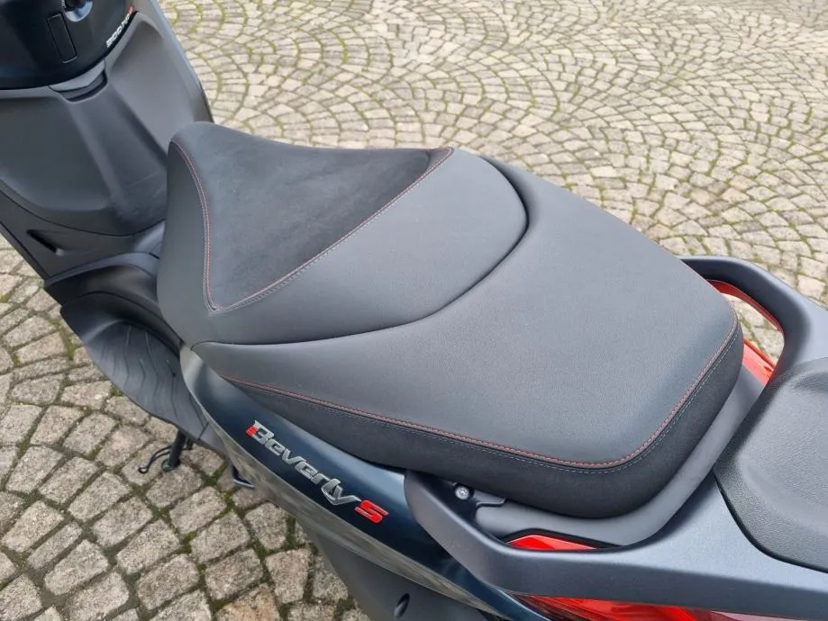 piaggio beverly 300 s hpe abs tcs, a2 kategorija, s garancijom, 2022 - slika 15