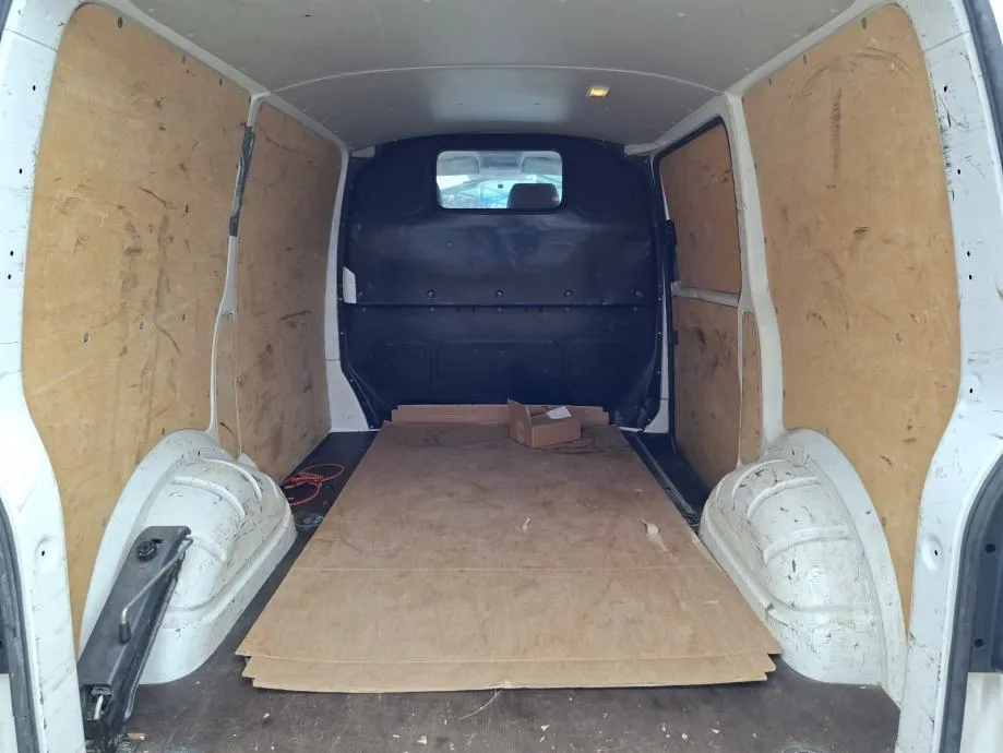 vw transporter t6 2.0 tdi 150ks furgon, 2019 god. - slika 13