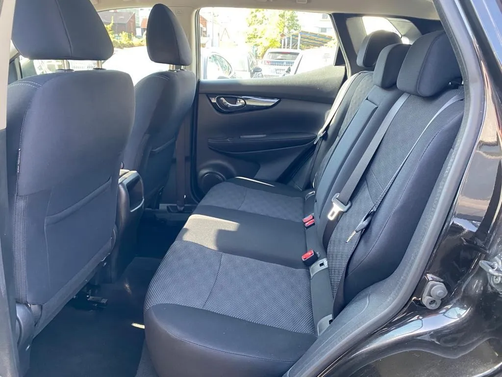 nissan qashqai 1,5 dci business, kamera , tempomat, 4 x garancija! - slika 20