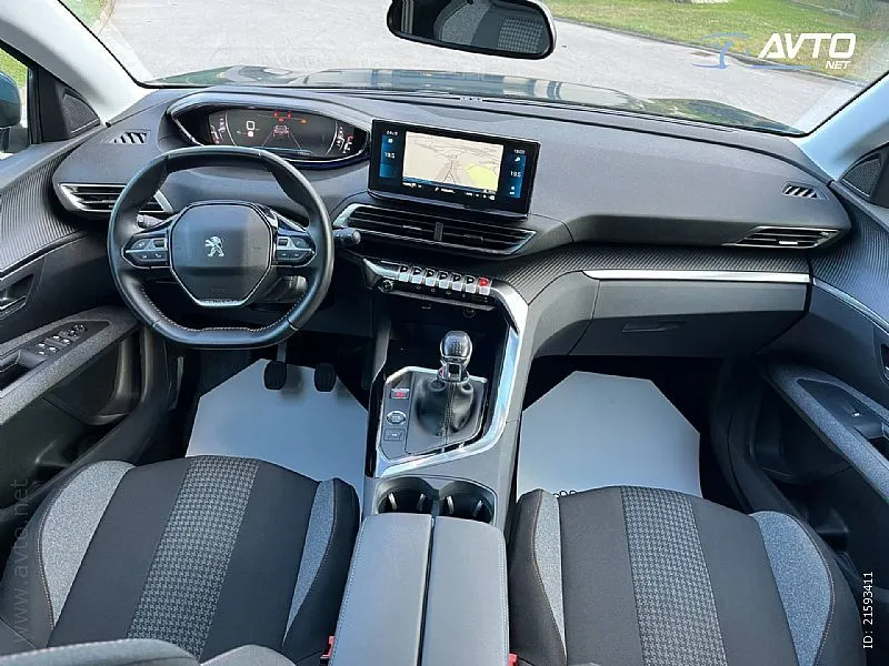 peugeot 3008 1.2 puretech 130-1 vl.-alu-navi-kam-led-odličan - slika 9