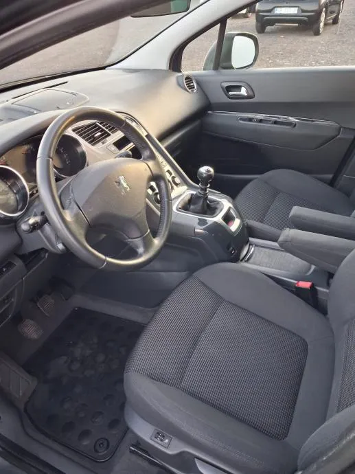 peugeot 5008 1,6 hdi 2013 god, 209000, kartice 24/36 rata - slika 10