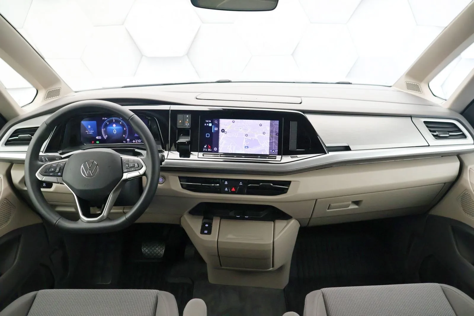 vw multivan t7 l2 2.0tdi dsg edition cockpit kamera radartempomat - slika 12