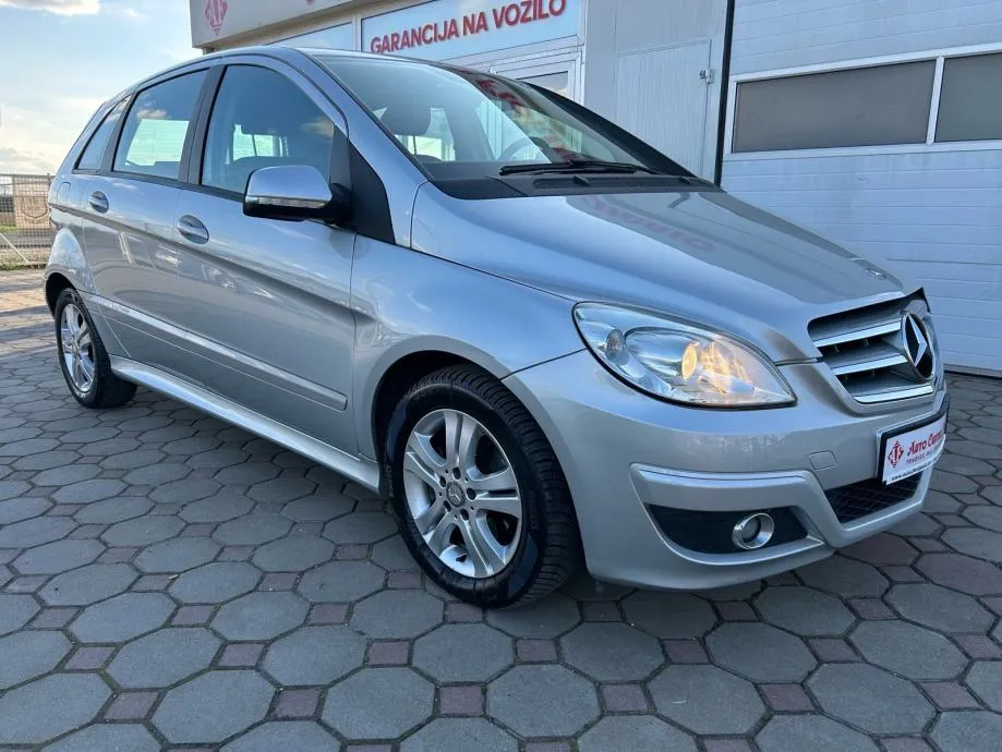 mercedes b 180 cdi 2010.,klima, servis, park senz, 5-vrata, alu, led - slika 3