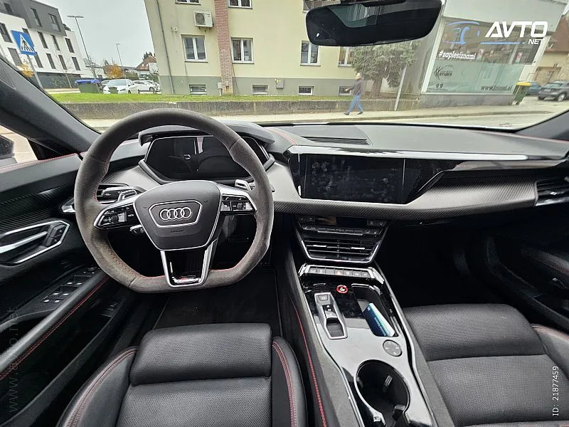 audi e-tron gt rs quattro 440kw masaža. b o. matrix - slika 12