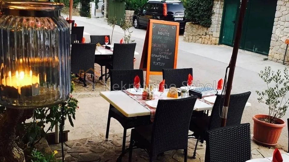 mali lošinj - restoran, 395 m2 prodaja - slika 8