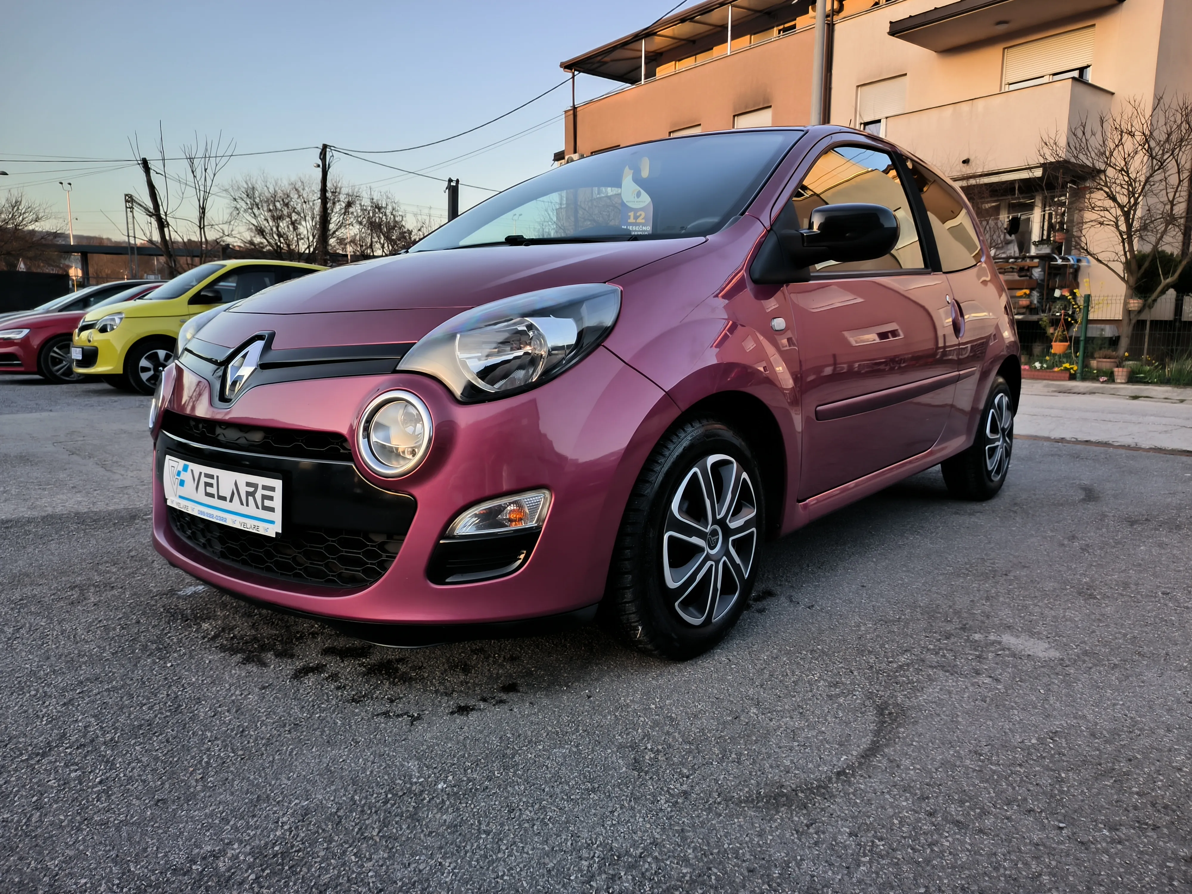 Renault Twingo 1,2 DYNAMIQUE, V. SERVIS, JAMSTVO, REG. 1 GODINU - Zagreb