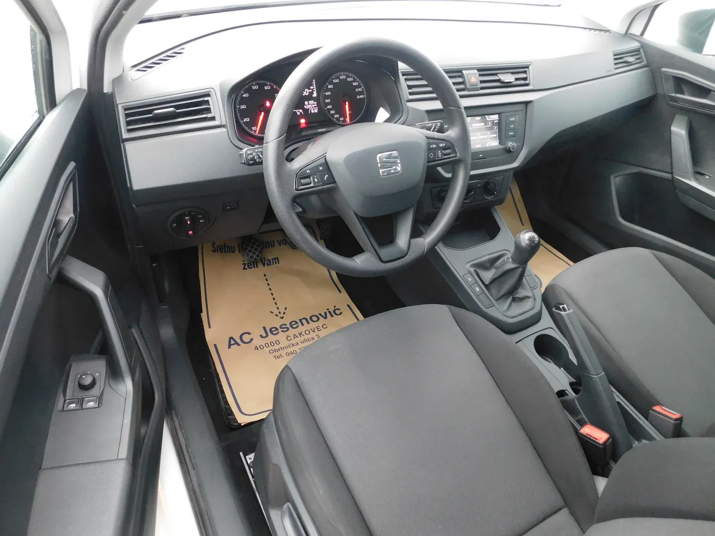 06023 seat ibiza 1.0 mpi 55kw reference - slika 8
