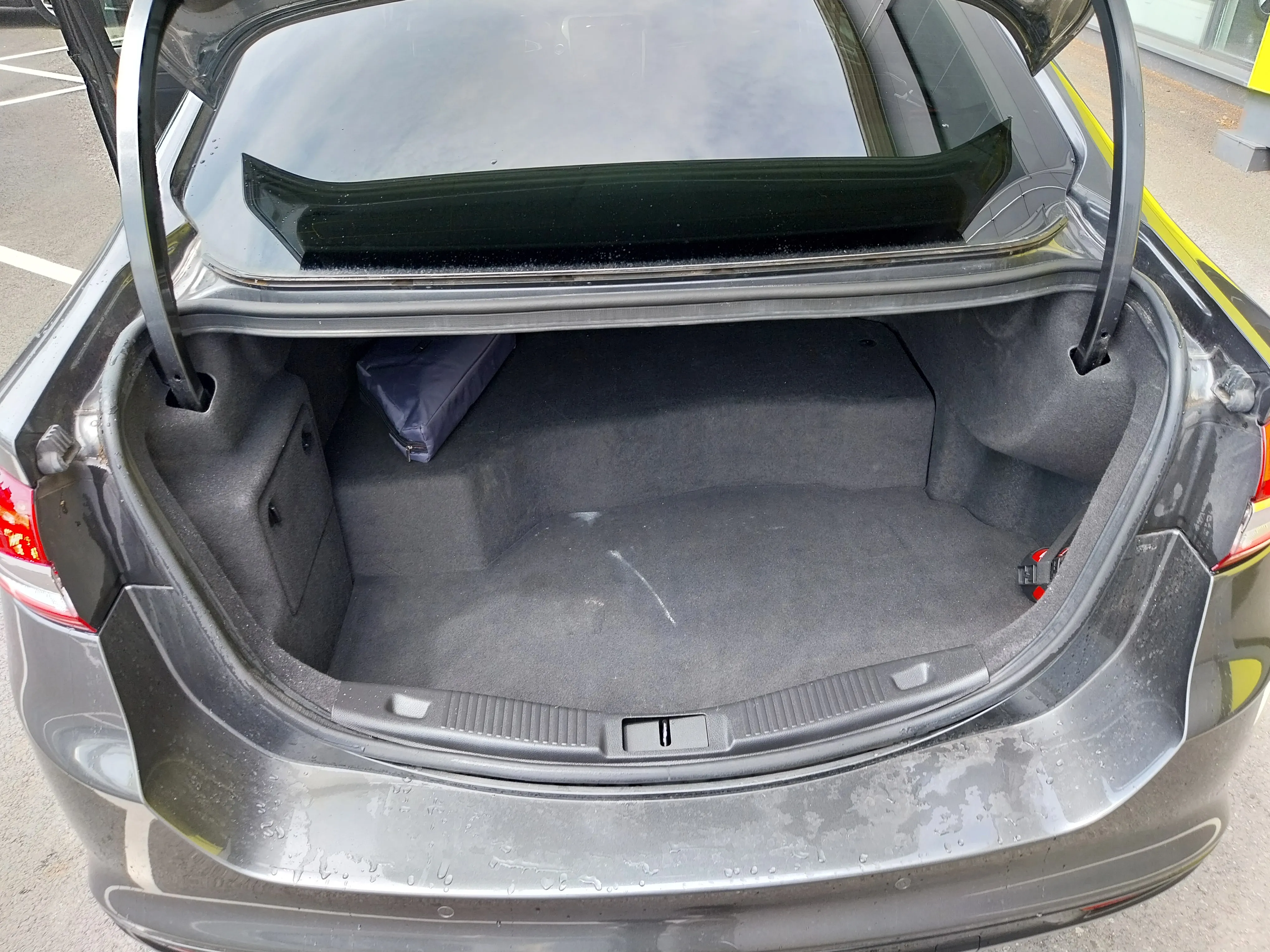 ford mondeo titanium hybrid - slika 13