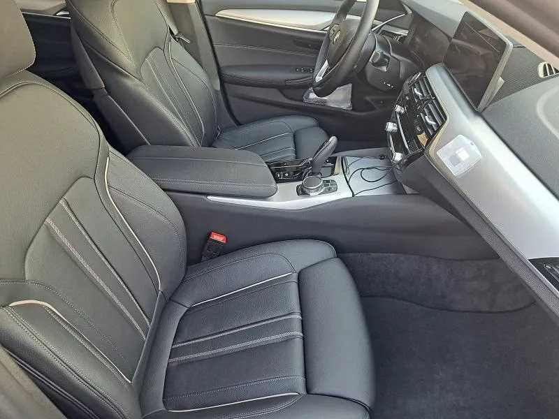 bmw serija 5 520d*steptronic* - slika 19