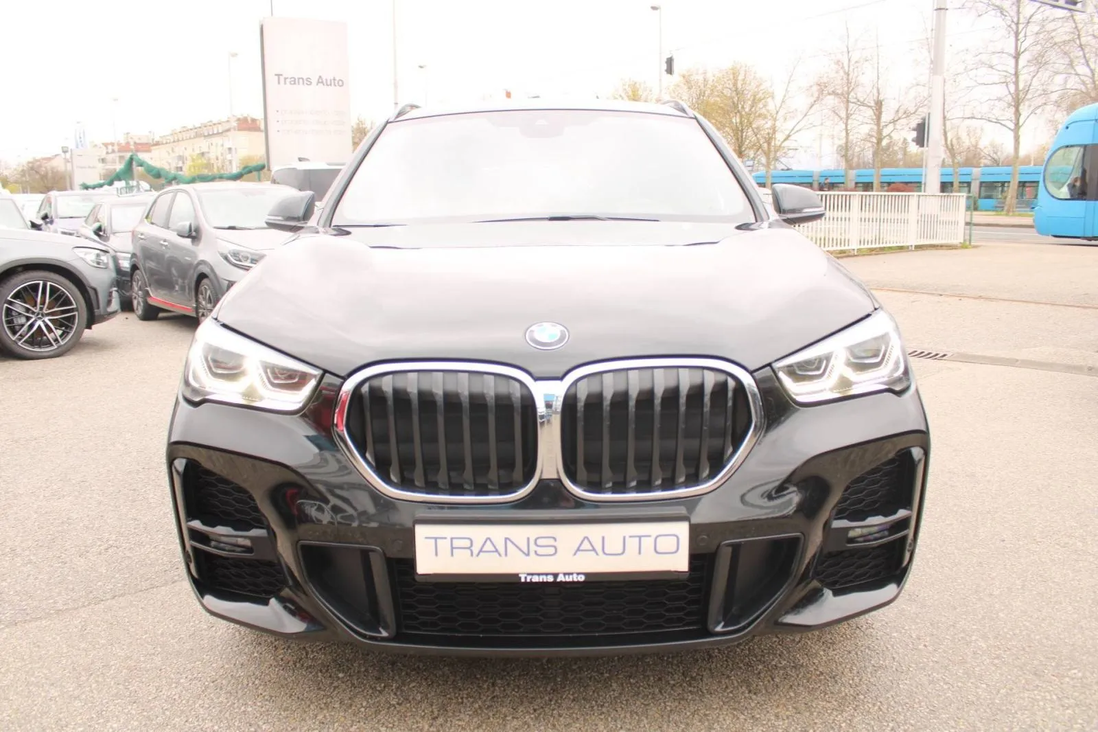 bmw x1 20d xdrive m paket automatik *led, navigacija* - slika 2