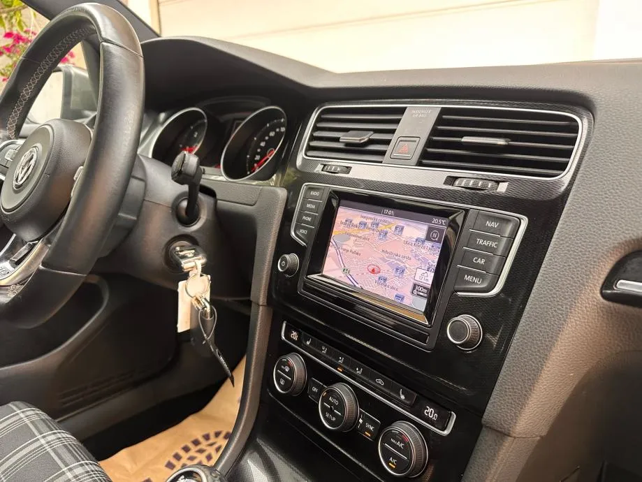 **vw golf vii 2.0 tdi gtd, xenon / led, navi** - slika 18
