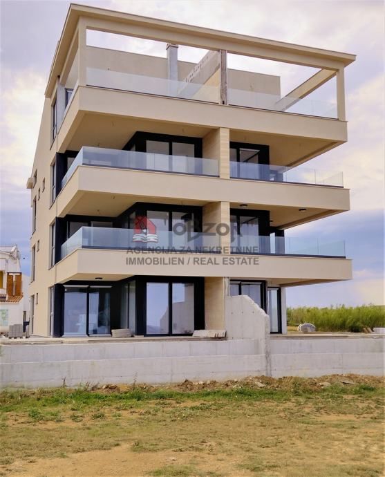 povljana-dvoetažan apartman(s6) penthouse - prvi red do mora - slika 4