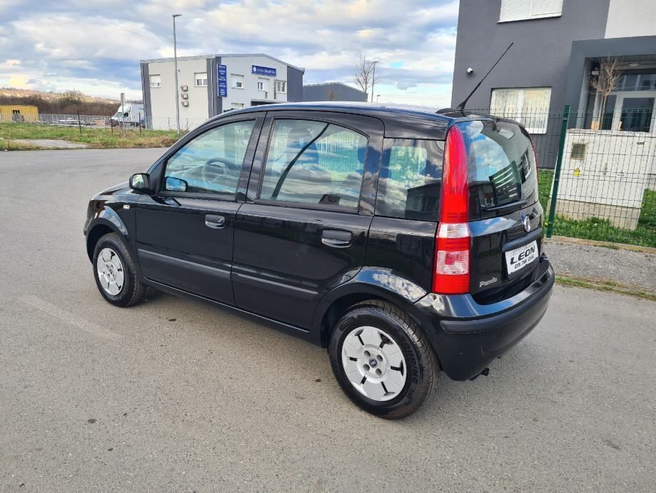 fiat panda 1,1,2009 god, 120000 km, klima,kartice - slika 6