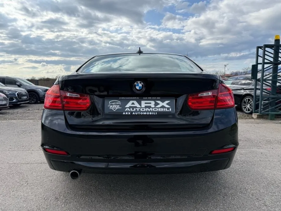 bmw 318d automatik °navigacija°koža°keyless°grijanje sj.°reg:11/2026° - slika 7