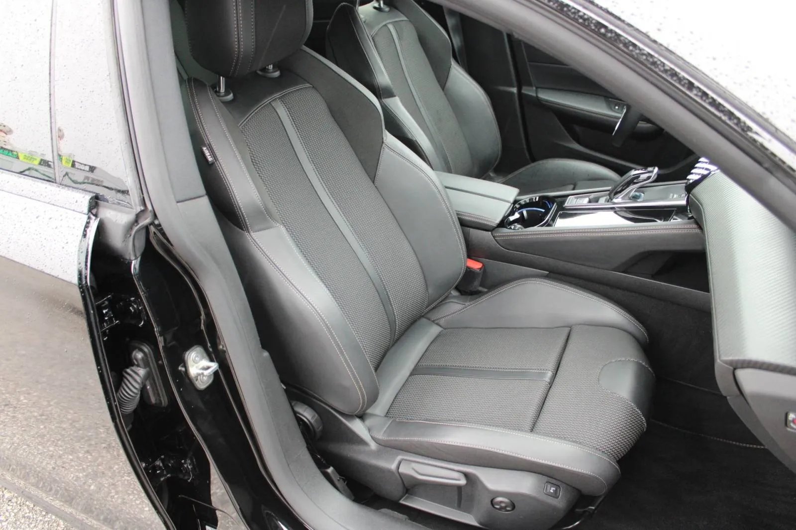 peugeot 508 1.2 puretech gt automatik *led, navigacija, kamera* - slika 16