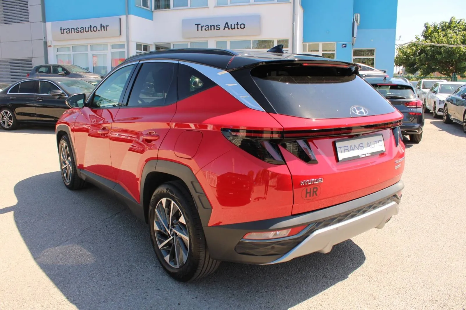 hyundai tucson 1.6 crdi automatik *led, navigacija, kamera* - slika 7