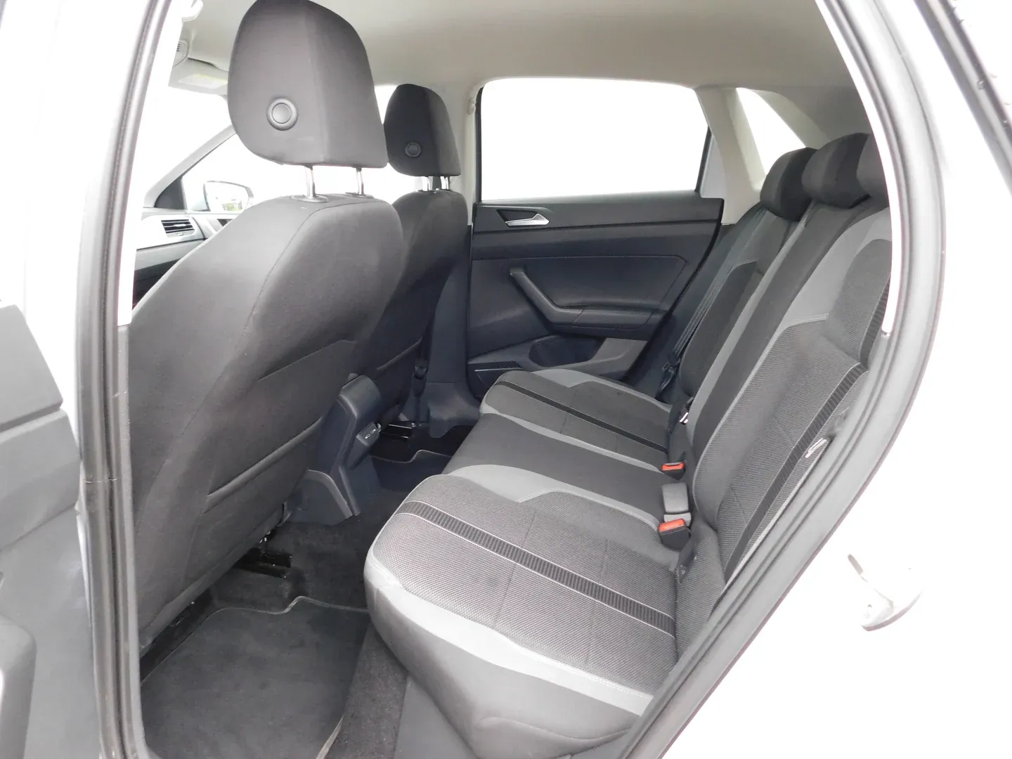 10815 volkswagen polo 1.0 tsi style - slika 9