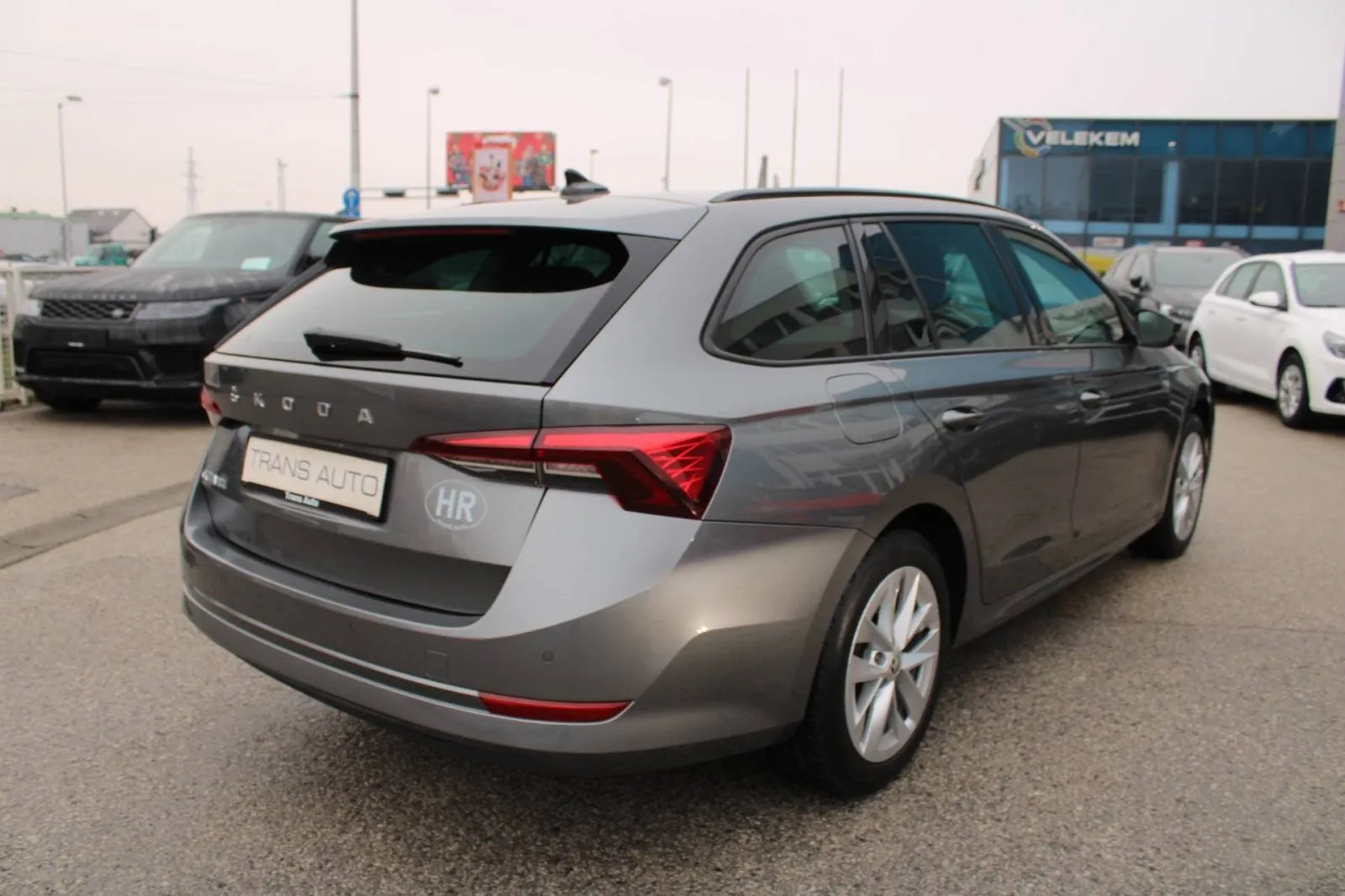 škoda octavia combi 2.0 tdi dsg 150ks *led, navigacija* - slika 5