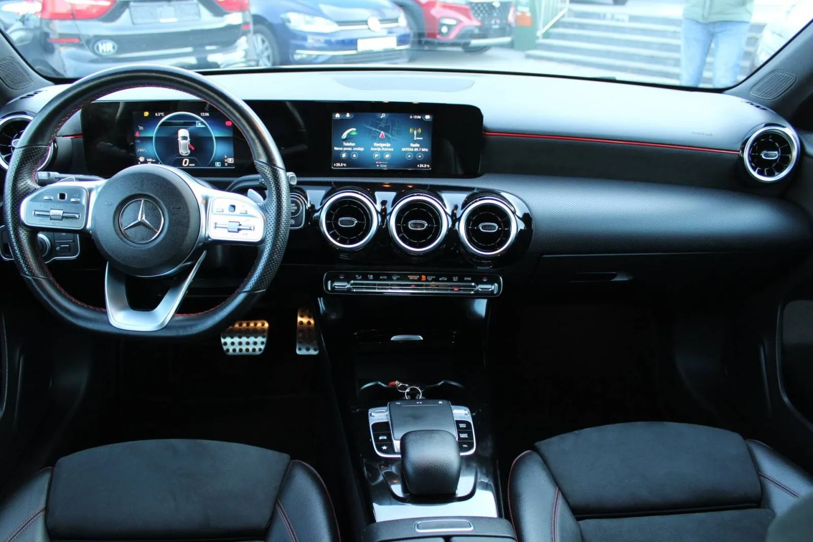 mercedes-benz klasa a 220d amg automatik *led, navigacija, kamera* - slika 12