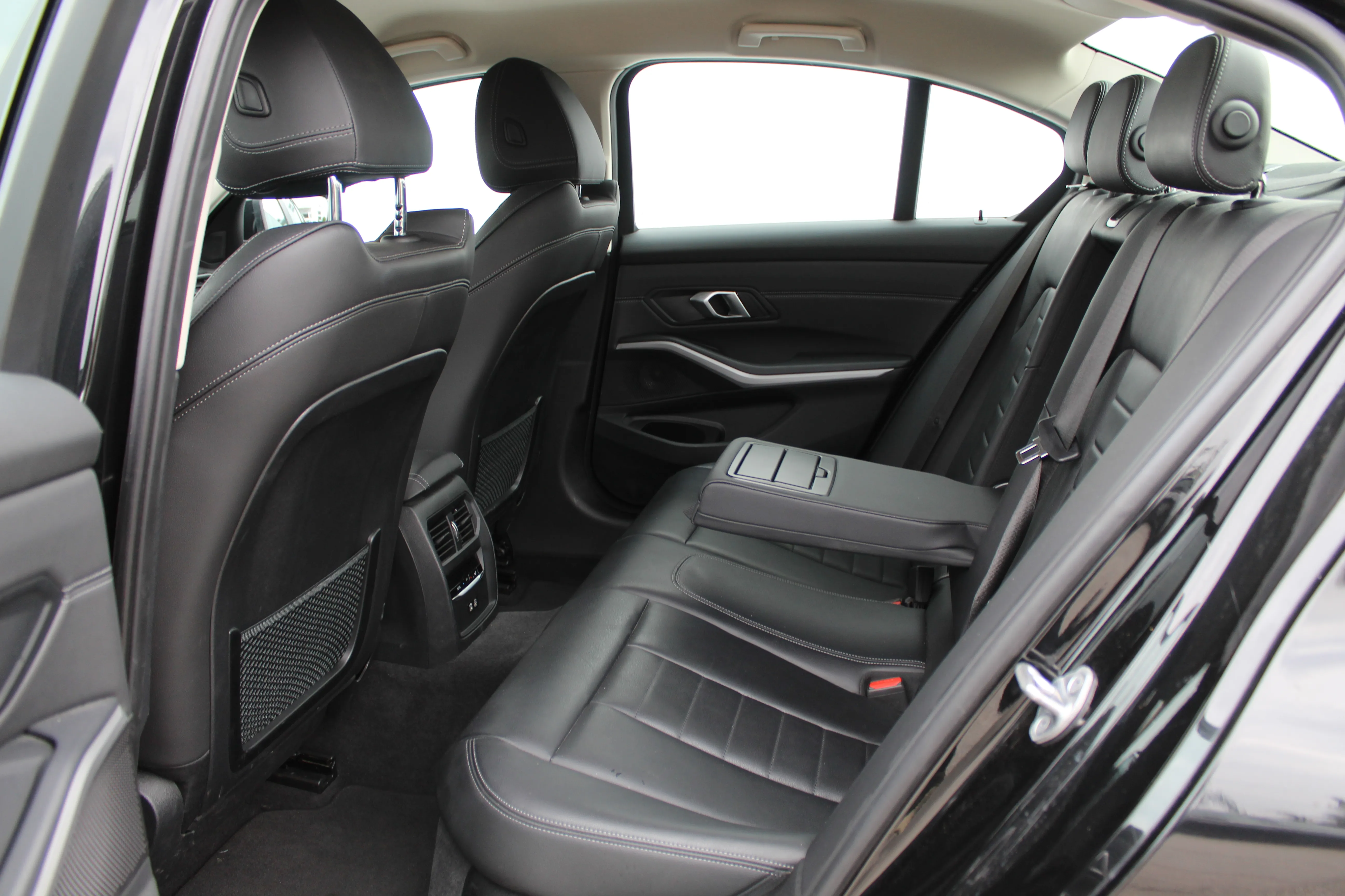 13142 bmw 320e aut. - slika 8