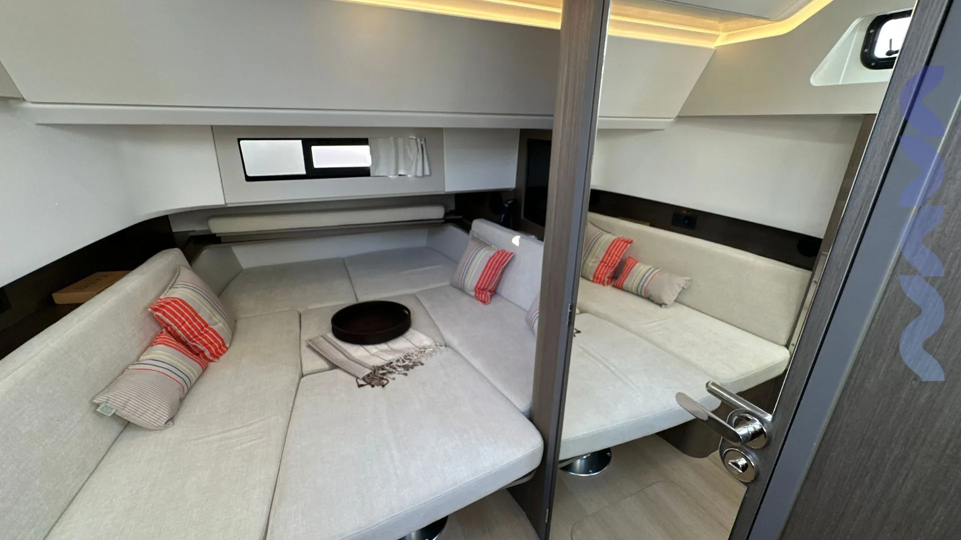 beneteau gran turismo 35 - dostupan odmah - slika 19