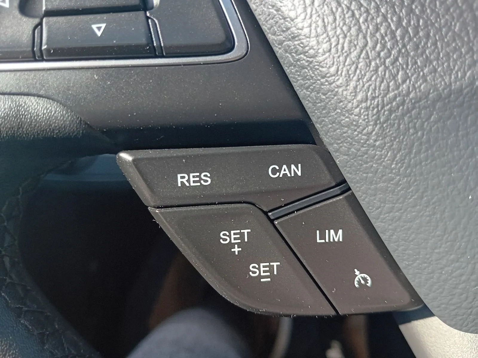 ford kuga 1.5 tdci,,do 2 godine jamstva,u sustavu pdv-a. - slika 4