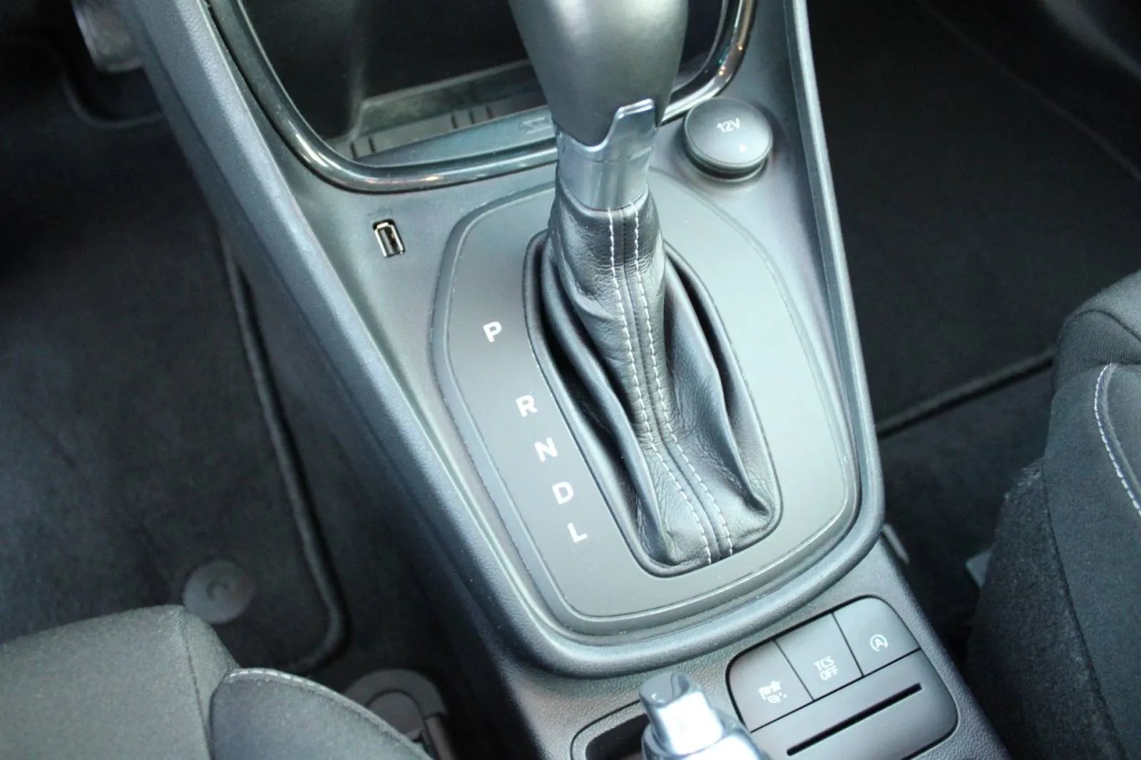 ford puma 1.0 ecoboost automatik titanium - slika 16