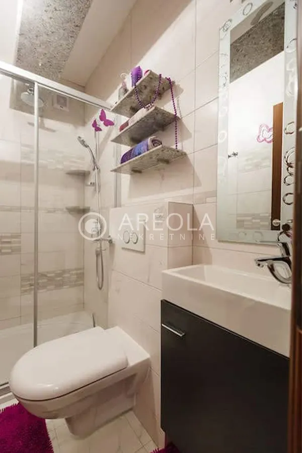 split, firule - dvosoban stan s pogledom na more, 100 m2 - slika 18