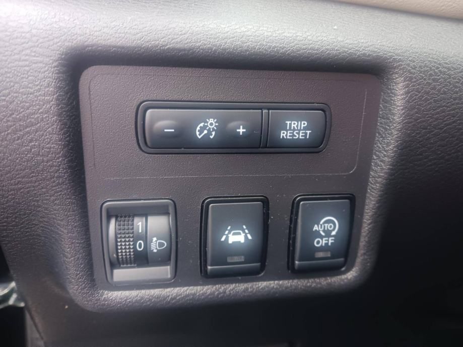 nissan micra 1.0 ig-t - slika 10