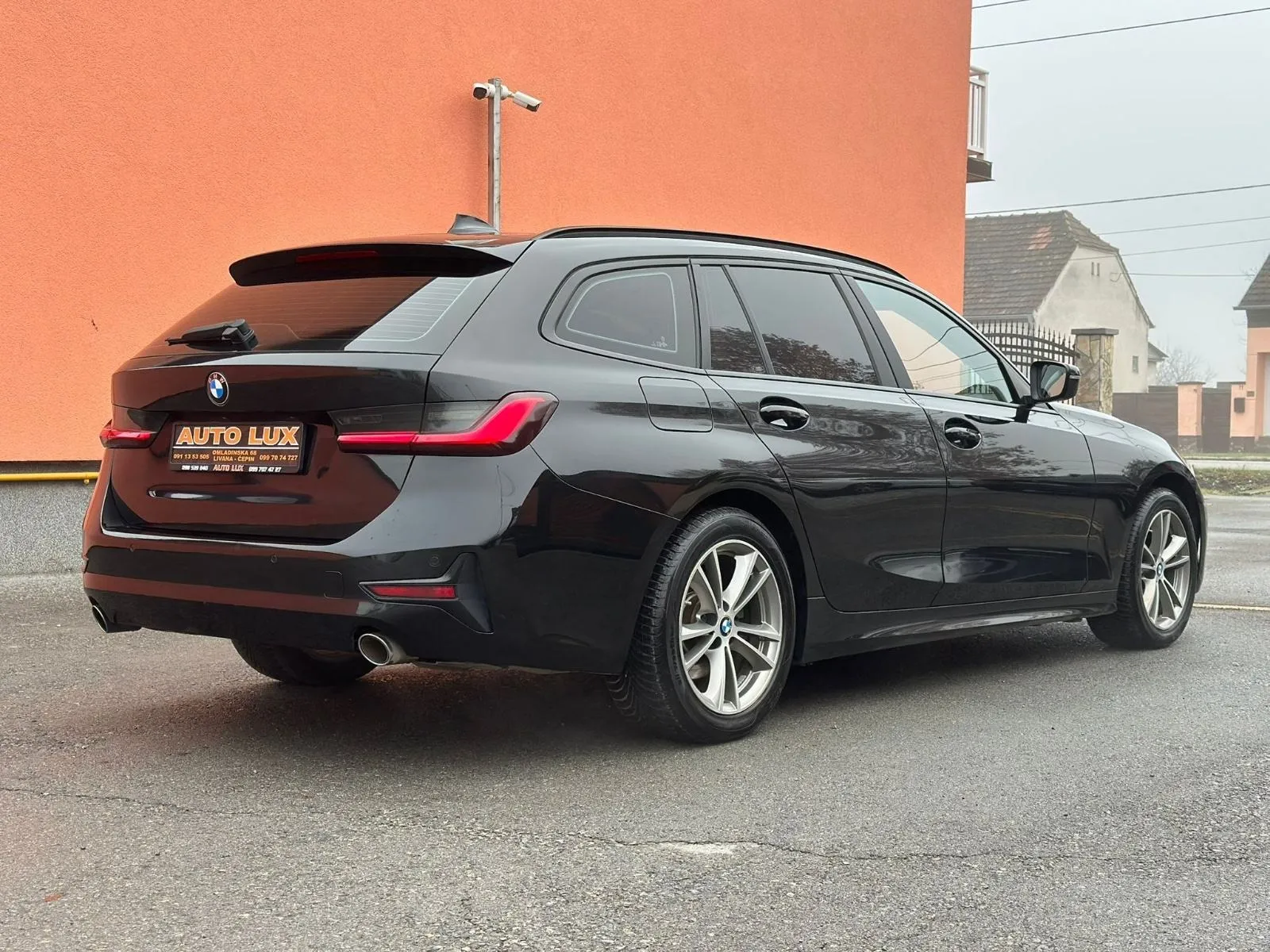 bmw serija 3 touring 318d automatik•2021.g.•tempomat•navi• - slika 10