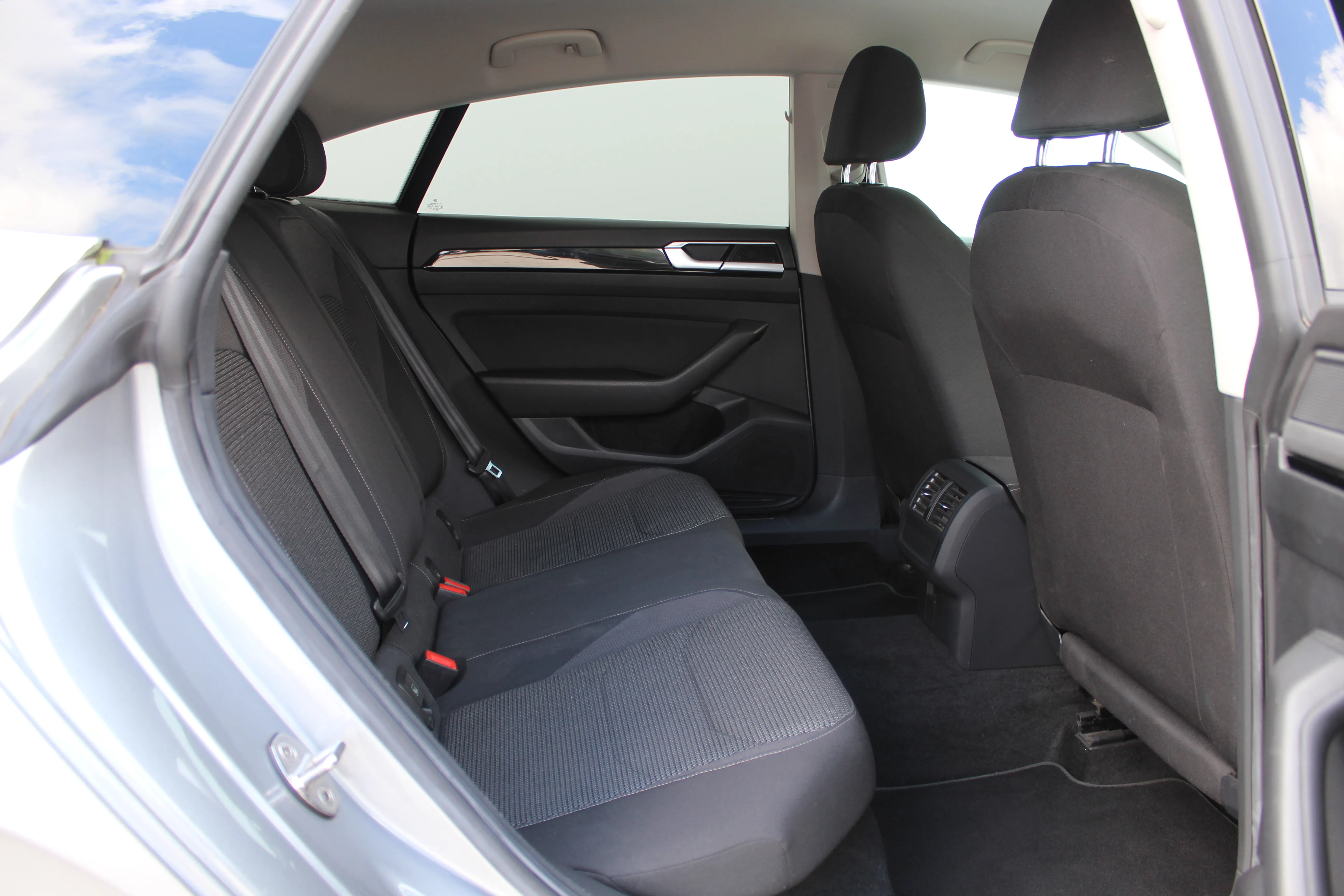 13152 volkswagen arteon 2.0 tdi elegance - slika 13
