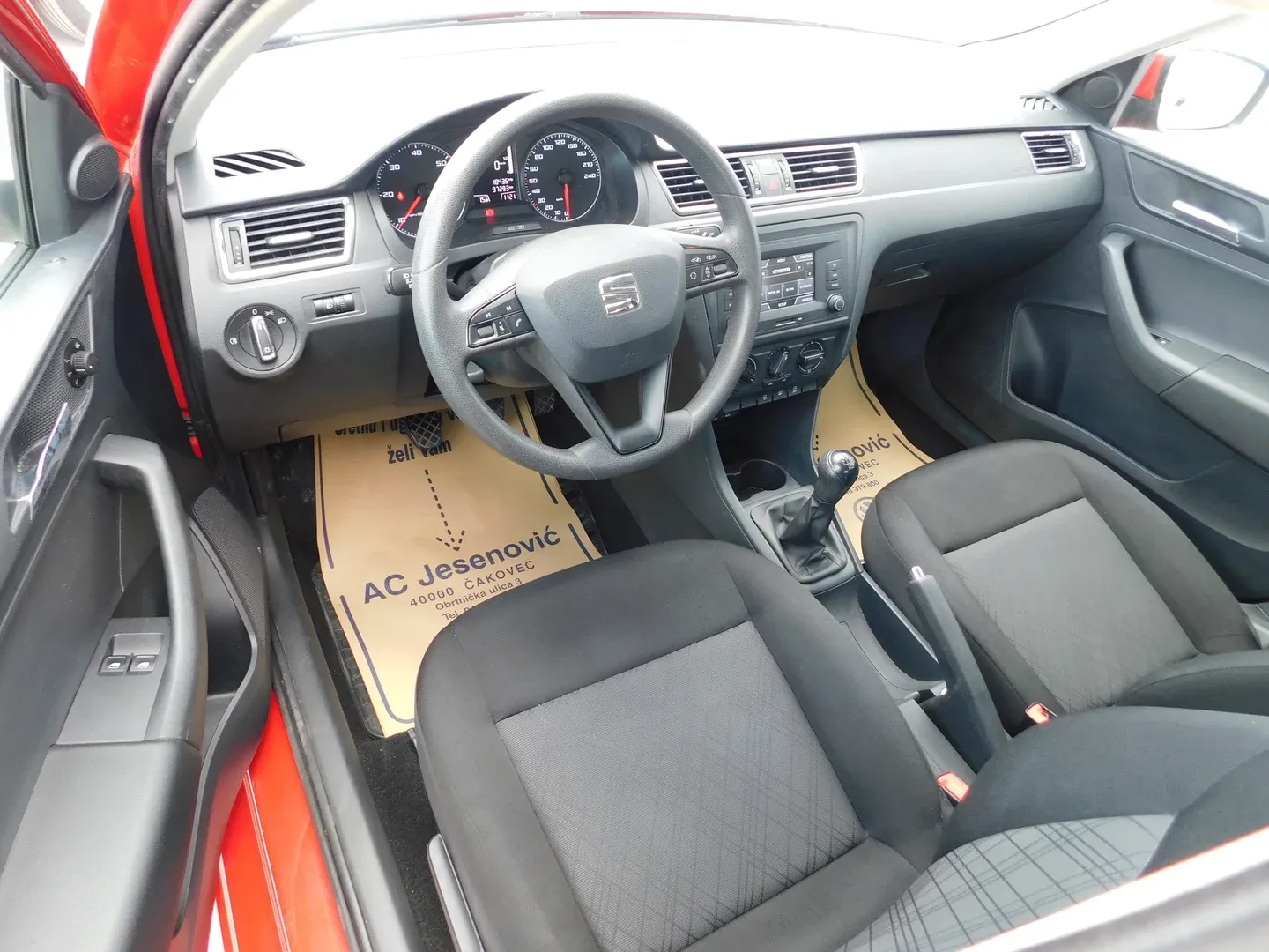 06531 seat toledo 1.4 tdi cr reference start&stop - slika 8