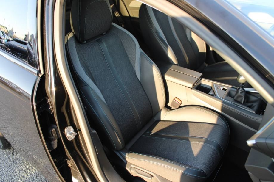 peugeot 308 1.2 puretech allure *led, navigacija, kamera* - slika 9