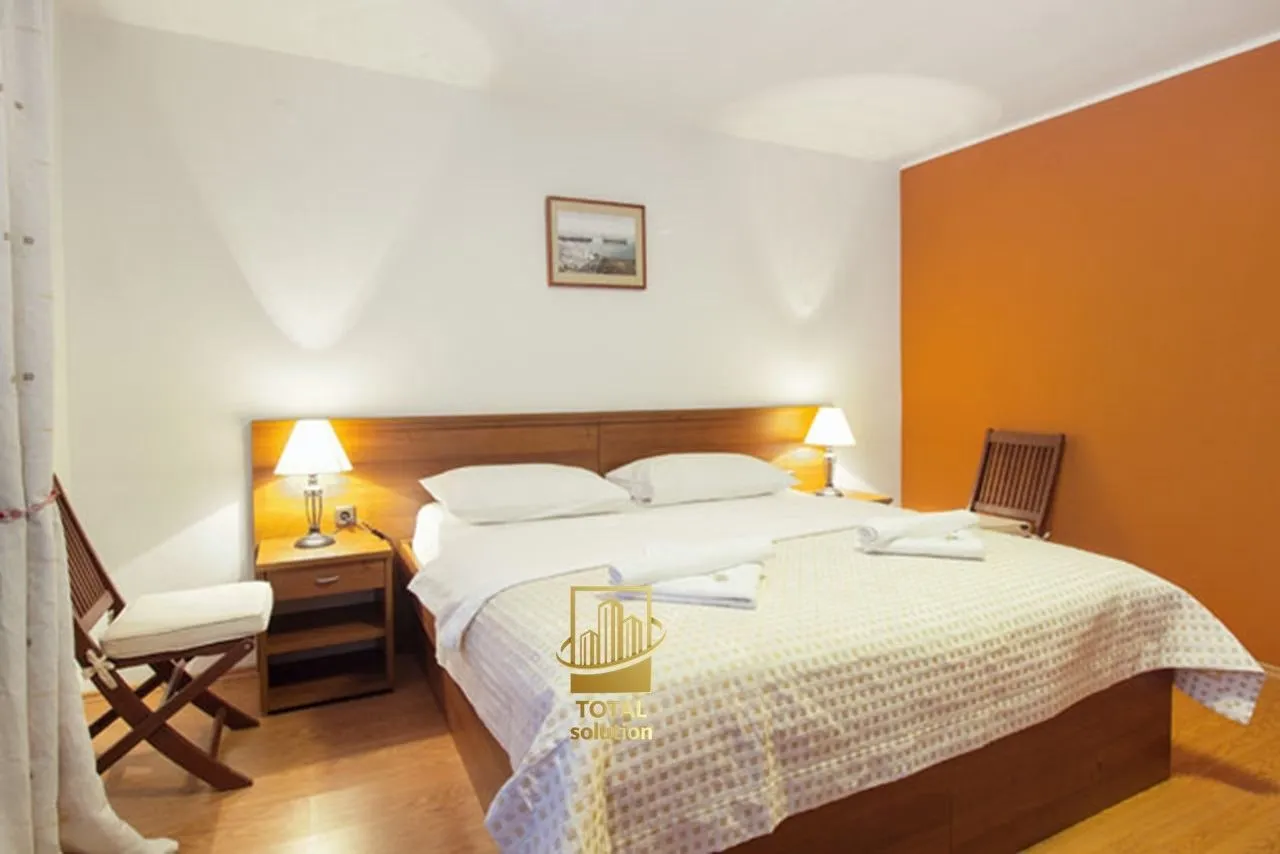 otok murter, uz more- 1. red- uhodani hotel sa tri zvjezdice 850 m2!!! - slika 22