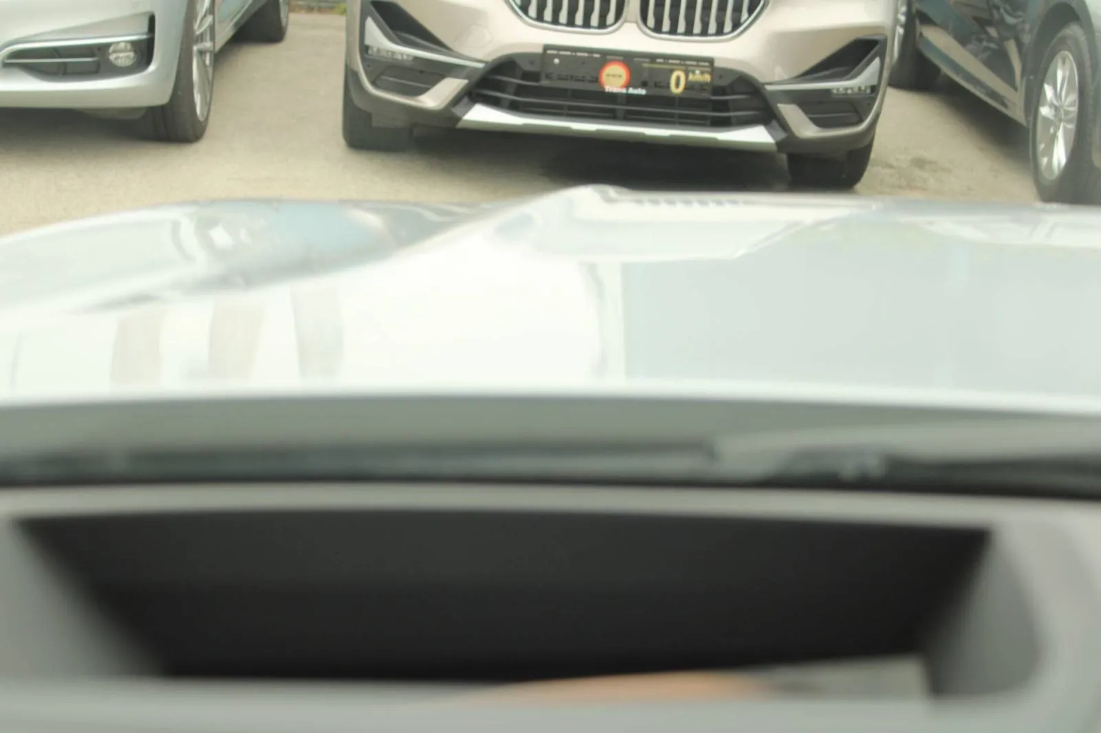bmw serija 3 320d xdrive automatik *led, navigacija, harman kardon* - slika 14