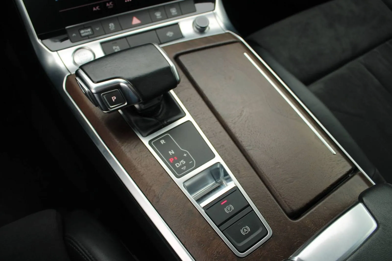 audi a6 50tdi quattro s-line *panorama,led,kamera,virtual* - slika 15