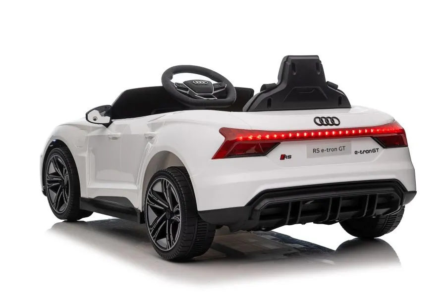 licencirani auto na akumulator audi e-tron gt 4 x 4- bijeli - slika 3