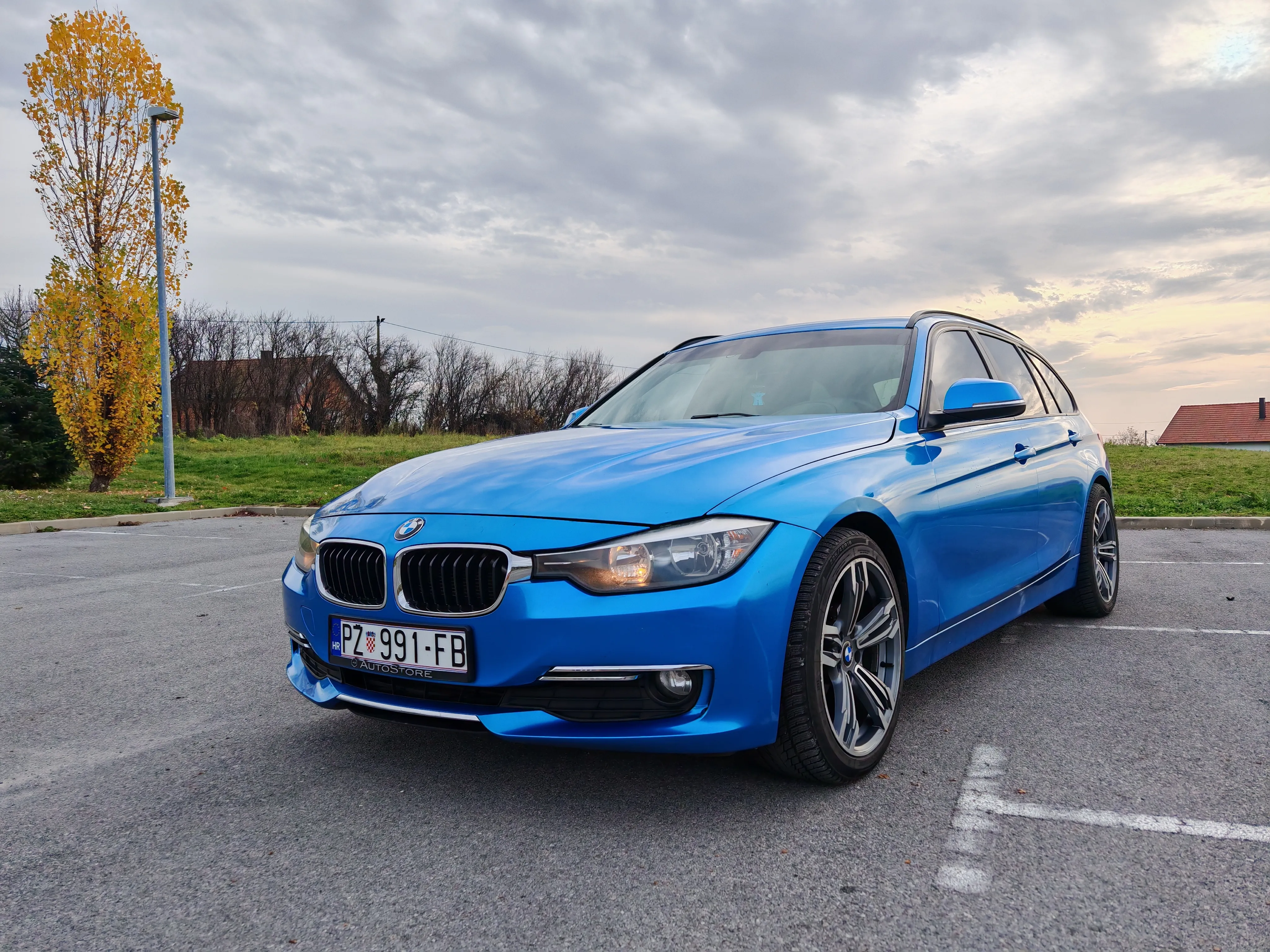 bmw f31 318da efficientdynamics, luxury line individual 2014 - slika 7