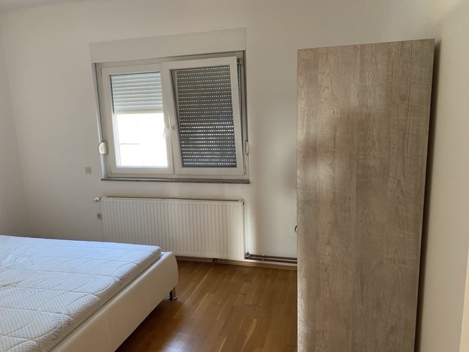 kuća: osijek, retfala, katnica, 292.00 m2 (+ stan u dvorištu 80.00m2) - slika 8