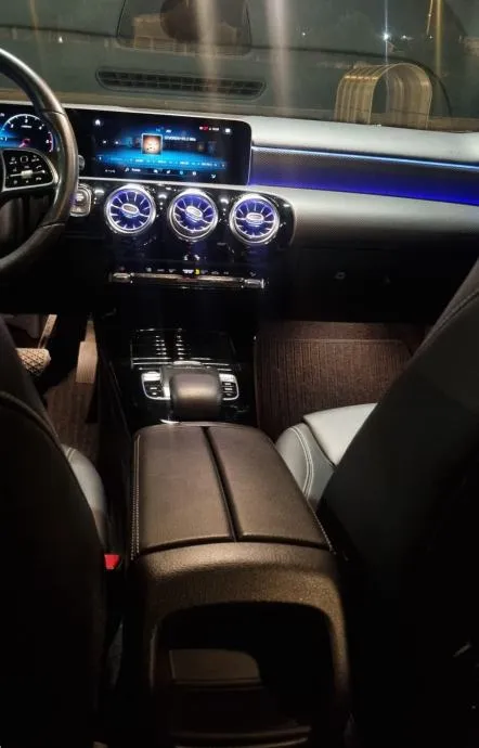 mercedes-benz a-klasa 180 d progressive aut. |led |kam |ambi |17''alu - slika 24