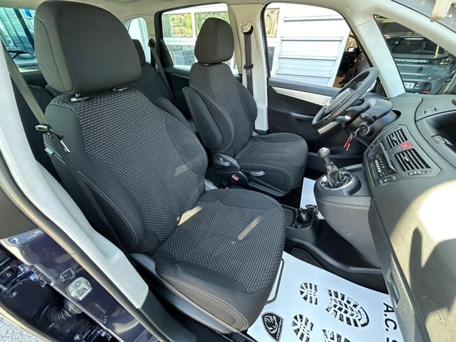 citroën c4 picasso 1,6 vti - 150.000km - garancija - reg 1 god !!! - slika 17