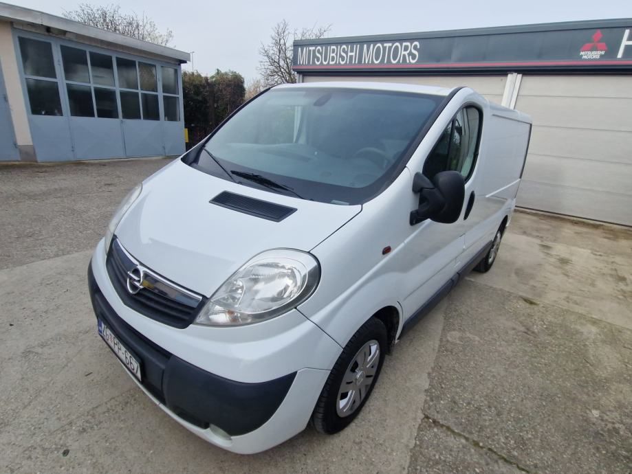 vivaro 2.0 cdti l1h1 115 ks u pdv-u tempomat navi kuka kartice 36 mj - slika 19