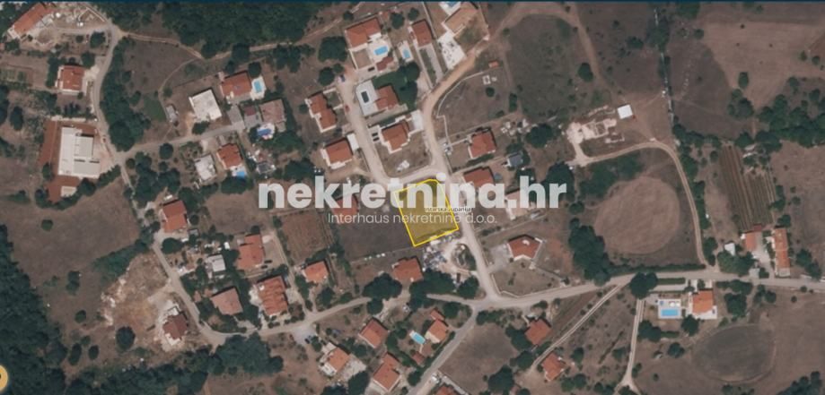 prodaja - građevinsko zemljište - santelezi - labin - 1007m2 - slika 3