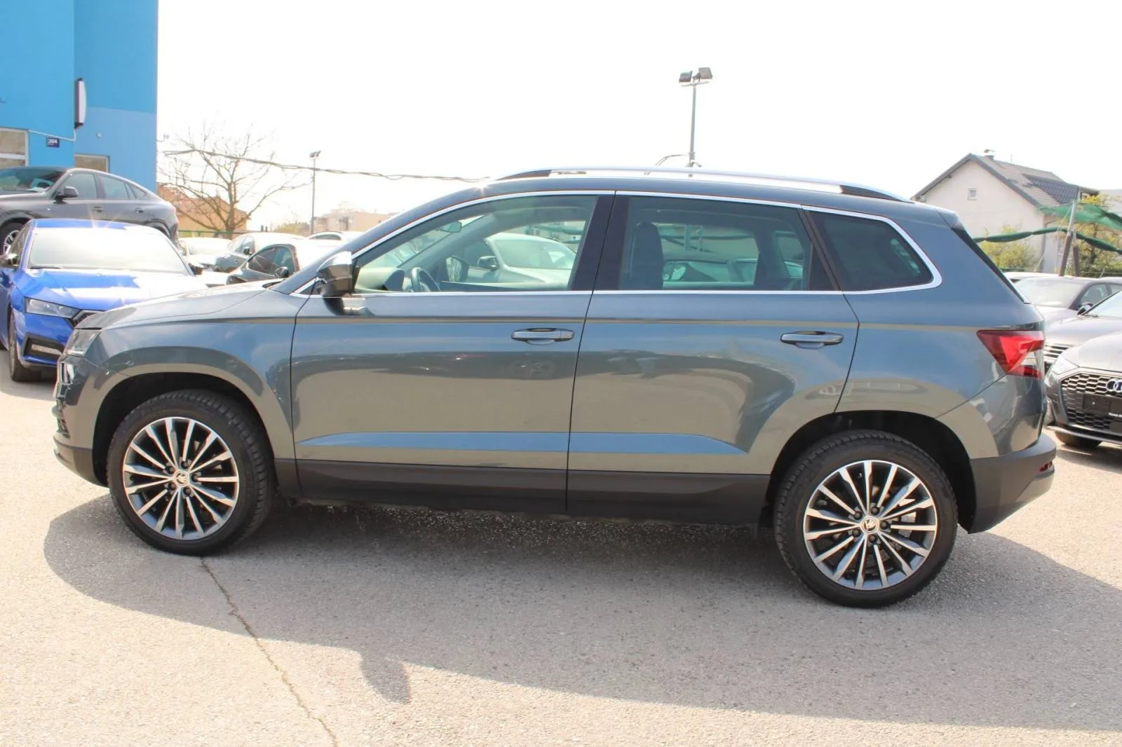 škoda karoq 1.6 tdi dsg style *led, navigacija, kamera* - slika 8