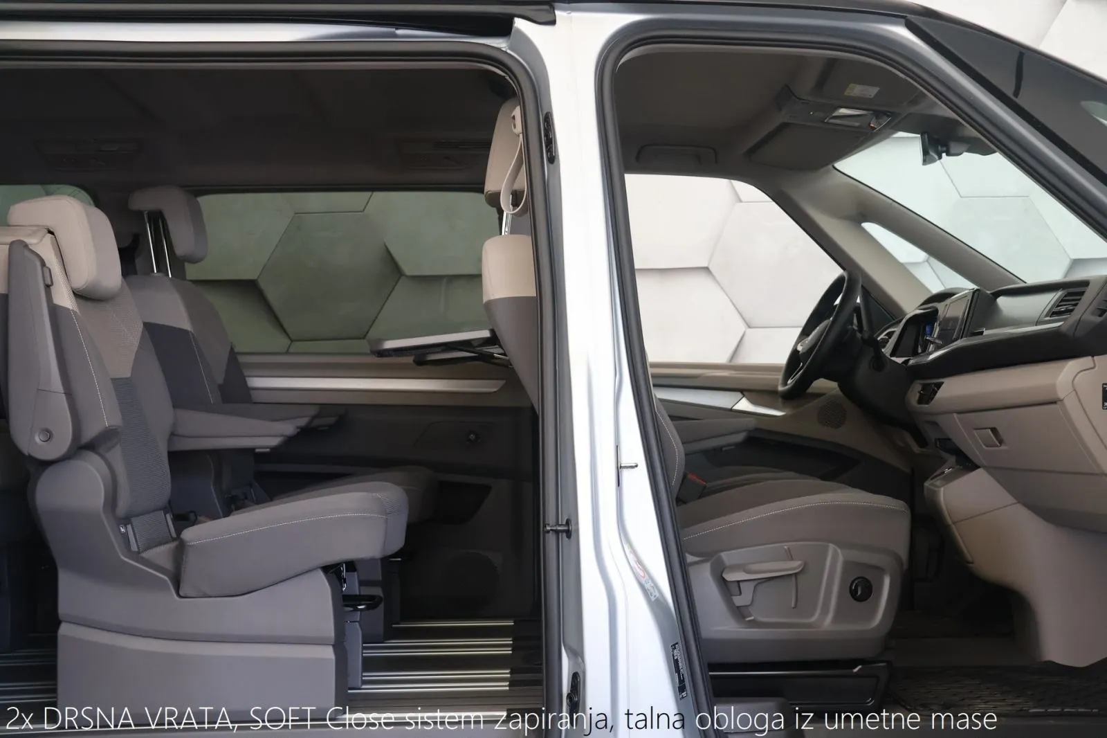 vw multivan t7 l2 2.0tdi dsg edition cockpit kamera radartempomat - slika 19