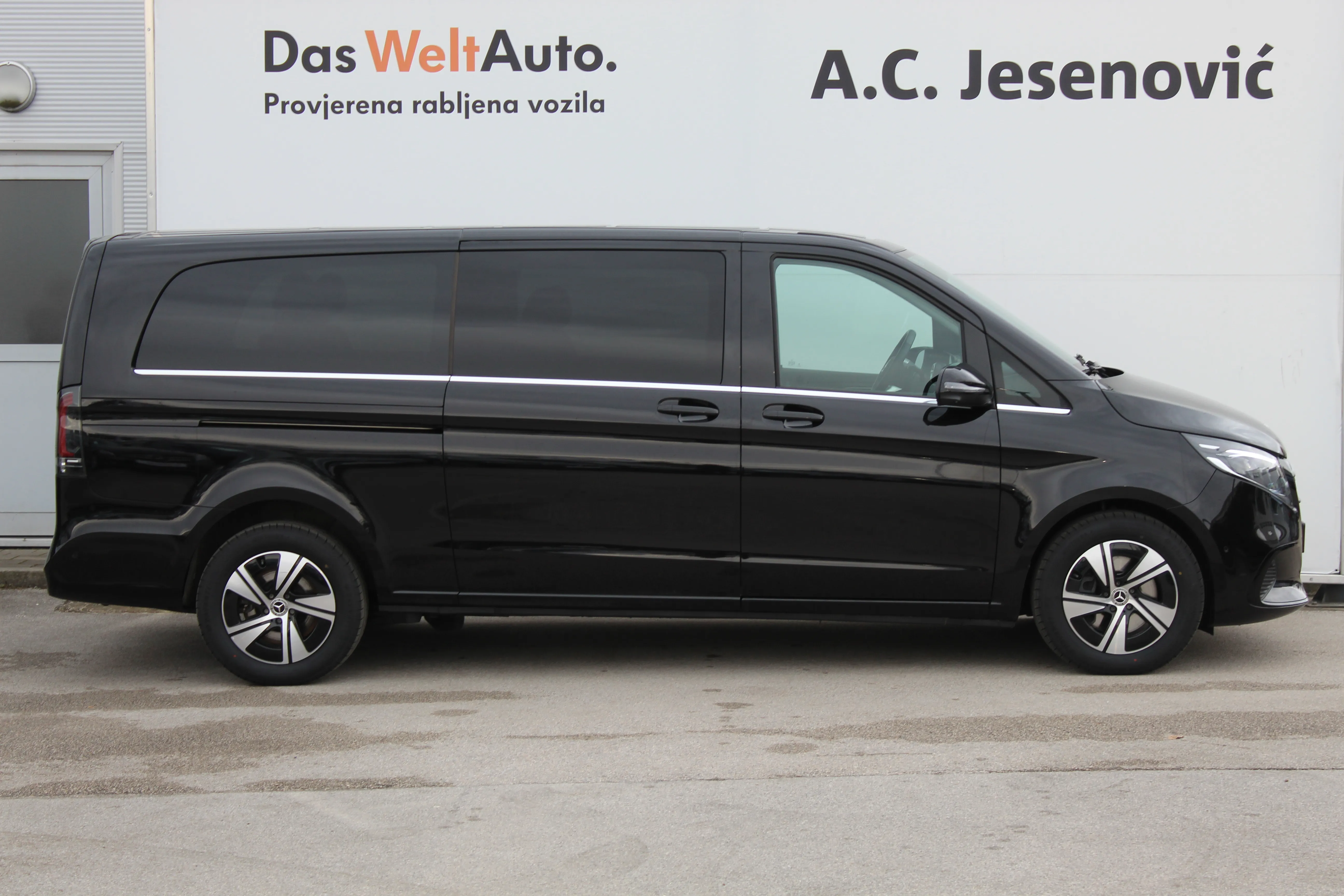 12031 mercedes-benz v 250 d avantgarde ekstradugi aut. - slika 4