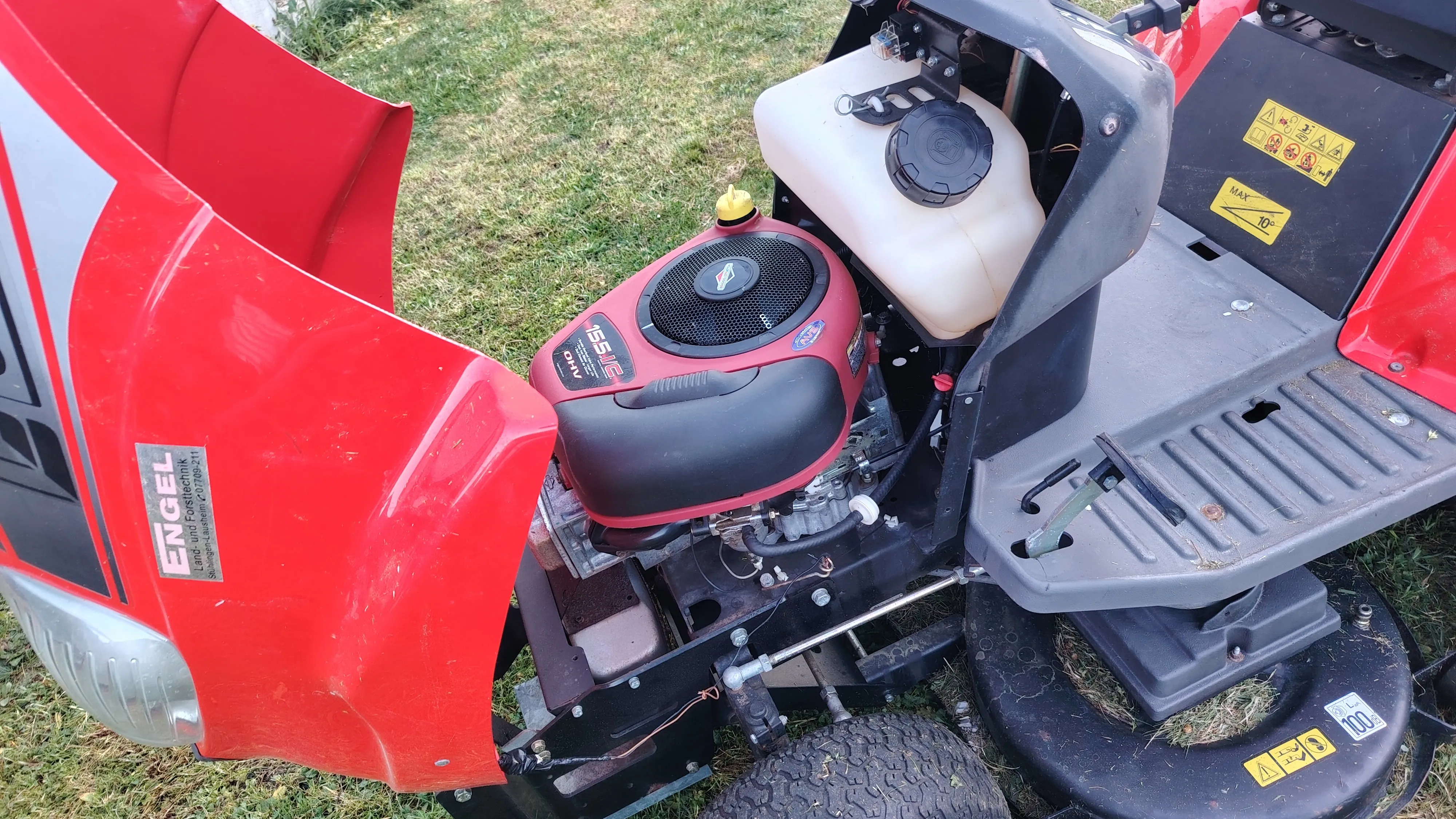 traktor kosilica - slika 2
