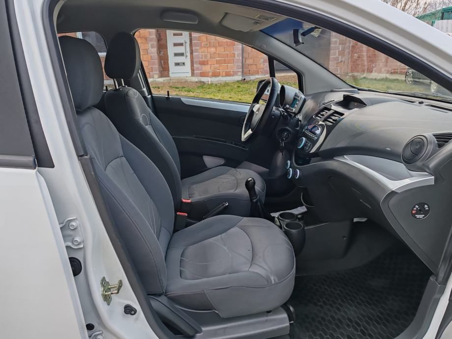 chevrolet spark spark 1,2 16v, 2011g. 142000 - slika 10